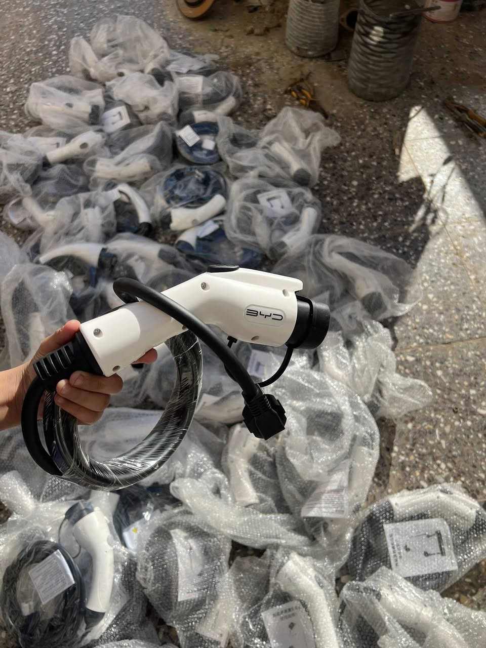 السلام عليكم
تتوفر شواحن اصليه 16 أمبير سعر 65 مكاني حي البنوك 
***********
