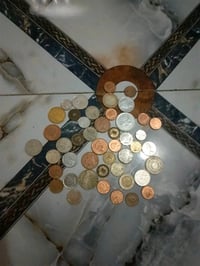 يتوفر عملات معدنيه للبيع  بالاتفاق