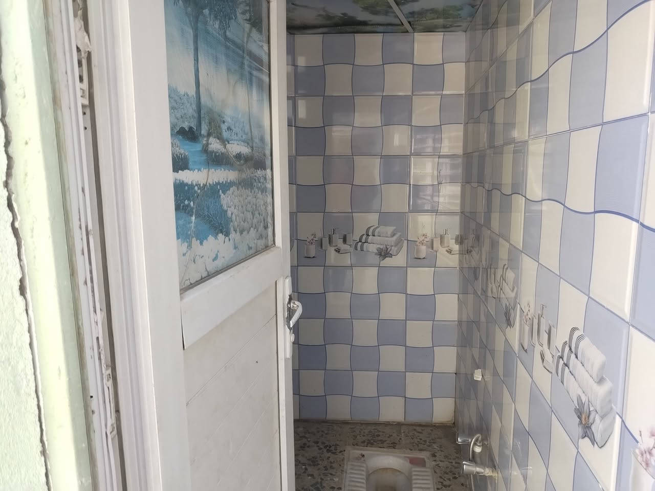 دار للايجار مساحه ١٠٠ متر صاله وغرفه ومطبخ وصحيات العنوان شارع المطار الجديد شارع الشفلات رابع فرع ايجاره ٢٥٠ قفل قفل للإستفسار الاتصال على الرقم *********** وتساب
