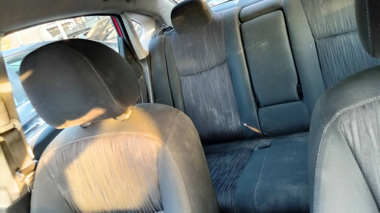 البيع نيسان سنترا ١٩وارد محرك ١٨٠٠ ماشية ١٠٠الف سيارة جاهزة ما ناقصه شي حادثهة جاملغ خلف اسايق وبيهة بارد جاملغ امامي رقم بغداد الجديد تحويل مباشر ٩٠ وبيهة مجال قليل العنوان ديالى جديدة الشط ***********

