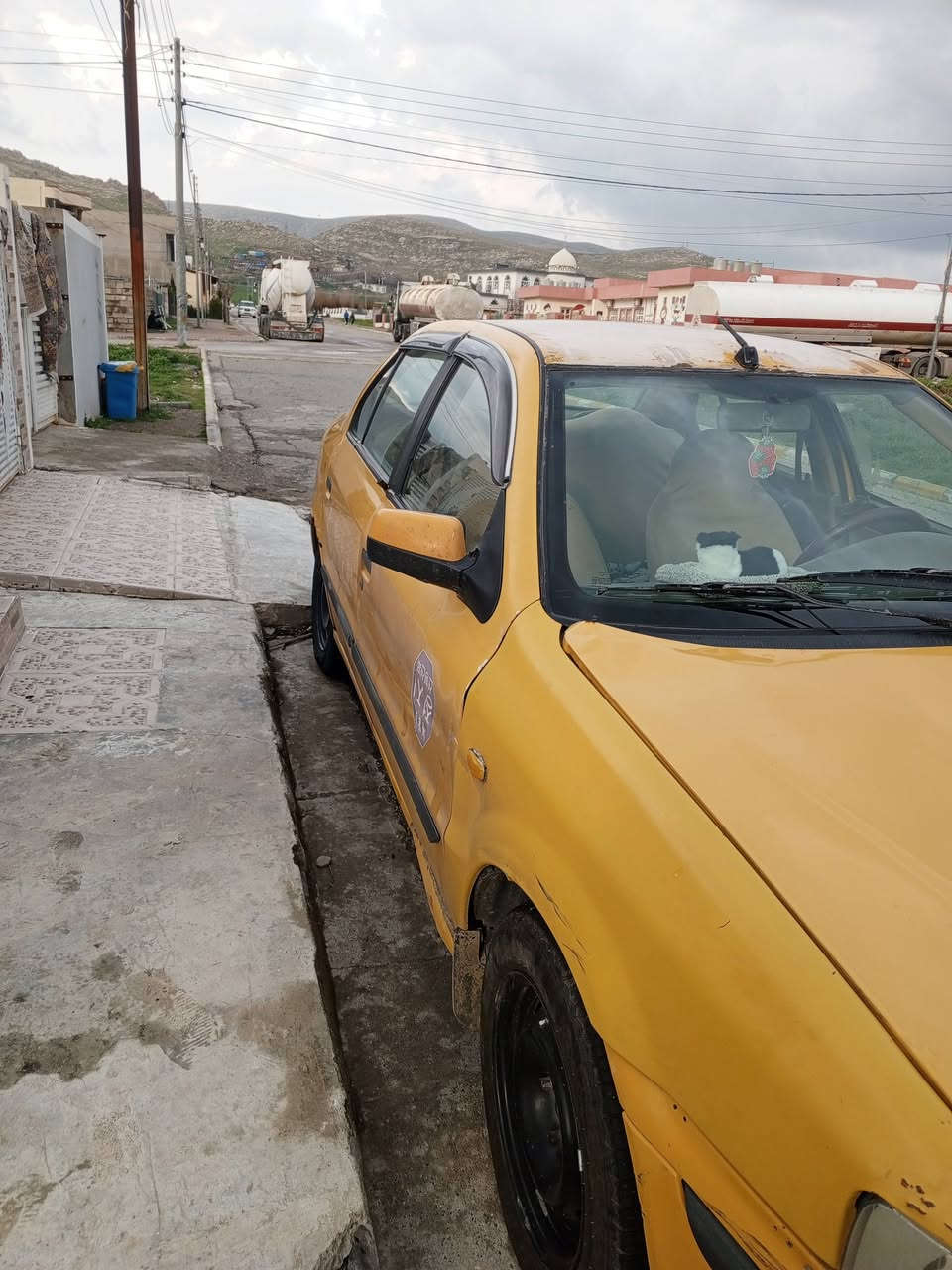 وين الناس الي ادور سيارة على كد فلوسها جايبلك ارخص   سيارة شغالة نكرة سيارة سمند سيارة كلها بلادية مكينه كير خير من الله (سعر  15ورقه) لاضربة موديل 2012 ناطقه المرغوبة سيارة  لايتات عالي ناصي جام مسجل اشاير كلة شغال  تخم تاير نص عمر صاحبه ماندله  اطيك سنويه  اسويلك مكاتبة اتكفلك بيها سرقة وعشائر وقانون وطلب واي مشكلة بيها تحركها وتأخذ فلوسك وتدلل وهذا رقمي وموجود واتساب ***********  وصاحبها موجود بس رقمه راح مني
