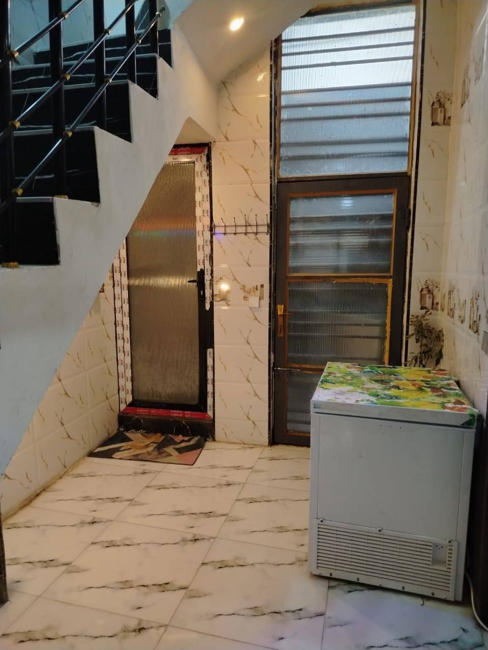 دار للبيع المساحه ٩٠ متر

طابو زراعي سند ٢٥ حق التصرف العنوان منطقه الدوانم مال الشرطه الخامسه قرب حي العلام والبياع السيديه

يحتوي على ٢غرف نوم صاله ومطبخ وخدمات بيت كلش مناسب سعره ٥٨مليون وبي مجال

للاستفسار أكثر اتصل على الرقم *********** او زياره مكتب سما الإبداع الهندسي مقابل جامع الملك القدوس
