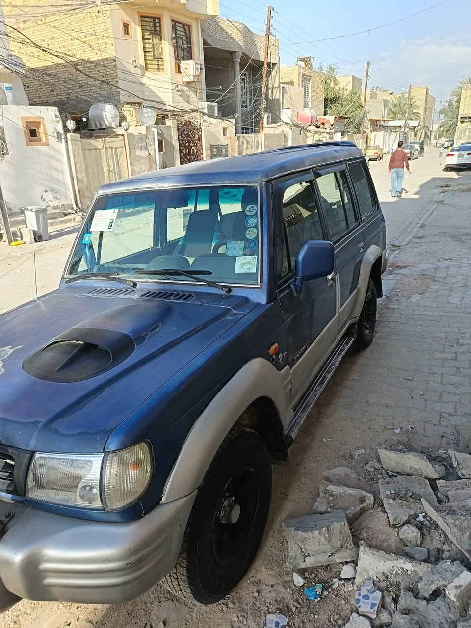 السلام عليكم كالوبر للبيع رقم انكليزي سياره بسمي صدر جديد زوج تايرات جدد كهربائيات ما عايزهن شي محركها بلادي 6سلندر بانزين مكان سياره نجف سعر 55وبيها مجال ***********
