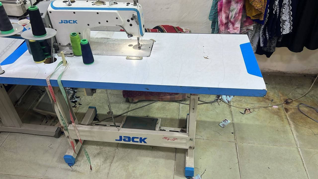 مكينة جاك f4 باب اول نضيفة وخياطها كلش حلو سعرها ٢٨٠ وبيها مجال قليل


**إذا كنت صاحب هذا الإعلان وتريد حذفه لأي سبب، رجاءا أرسل رسالة إلى الدعم الفني**