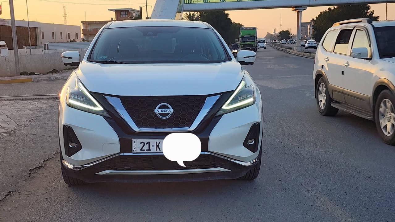 السلام عليكم
نيسان مورانو 2021 sl فور ويل
فول موصفات
دفع رباعي
 بانراما
حساسات امامي خلفي جانبي
رادارات امامي خلفي جانبي
كامرات 360 درجه اربع كامرات
كشنات جلد وكهرباء وتدفئه وتبريد لجميع المقاعد الامام والخلف
صندوق كهرباء وحساس رجل
الضرر ربع چاملغ امامي. وبيها صفحه عالطول كلير مو صبغ
السياررة جديد ونظيفة جدا. مكان السيارة الرمادي
السعر     165 $
***********
