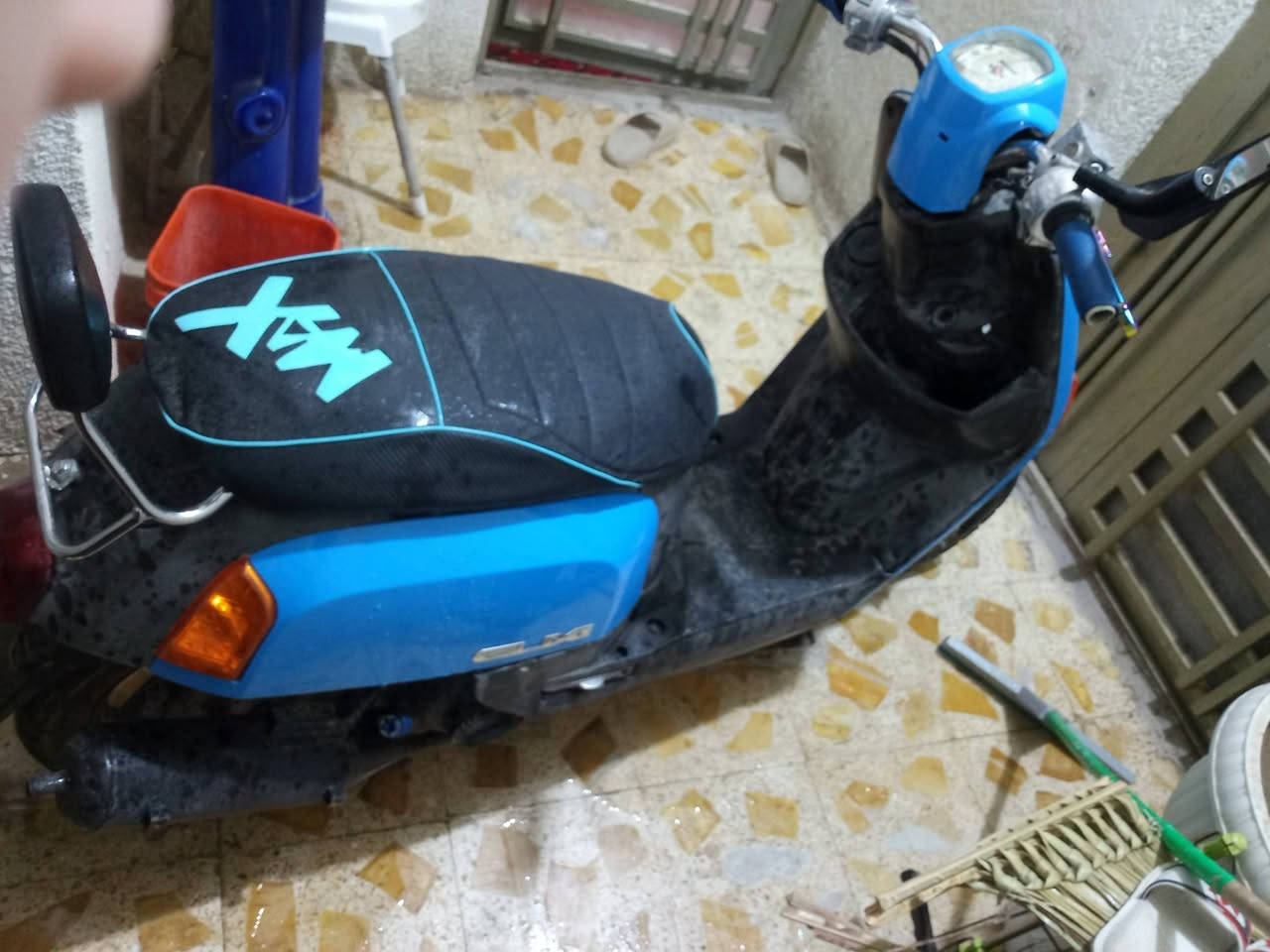 سلام عليكم دراجه بوليس للبيع نضيفه مكينه ما مفتوحه السعر خاص ***********
