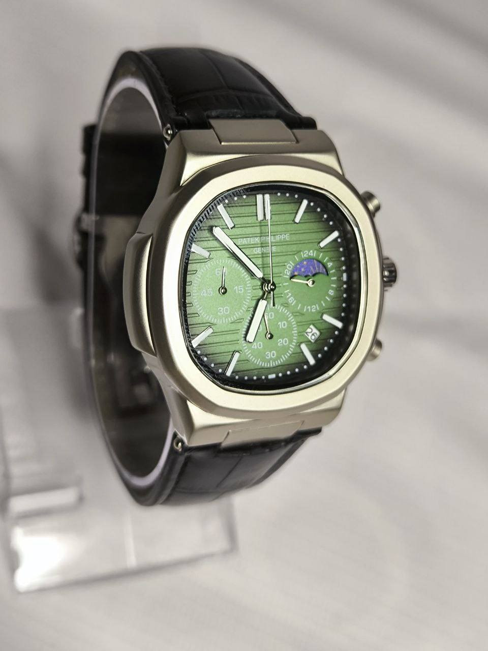 باتك فلبPatek Philippe
تحفه فنيه تتخطى مفهوم الوقت 
مكينة كوارتز ستوبوج (جميع السناتر شغالة)
الميناء فخم بدزاين عصري فول لامينوس ارقام واميال 
زجاج معدني مقاوم للخدش 
نظام شمسي قمري 
منفذ تاريخ شهري
الهيكل مصنوع من التيتانيوم 
مختمة من كل مكان
مقاومة ماء وغبار 
سير مصنوع من الجلد الطبيعي 
قفل فراشة اصلي

السعر :- 37 الف ع اول تم 
للحجز والاستفسار يرجى الاعتماد خاص


**إذا كنت صاحب هذا الإعلان وتريد حذفه لأي سبب، رجاءا أرسل رسالة إلى الدعم الفني**