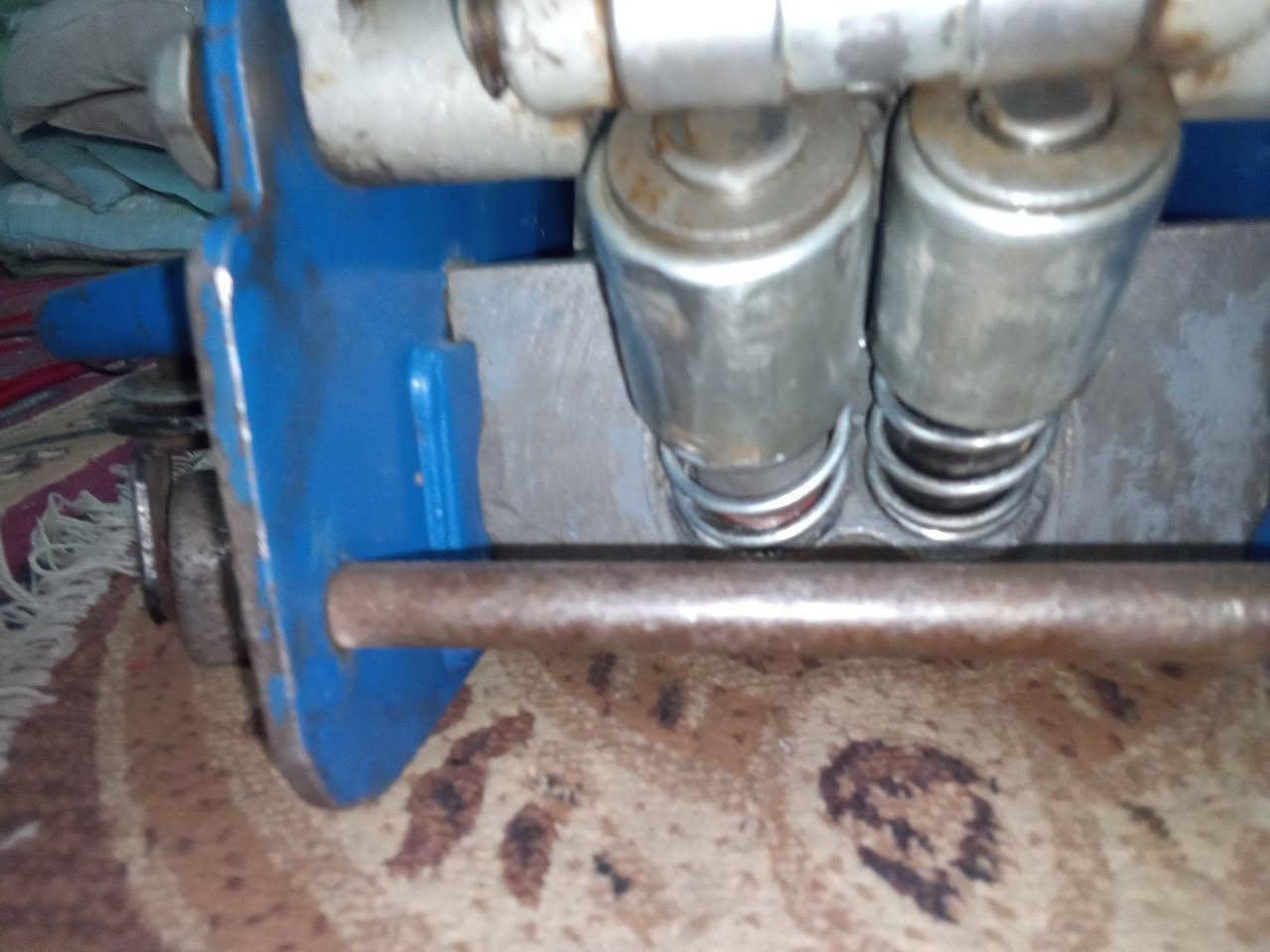 💢 يوجد توصيل لكافه المحافظات
جك تمساح 5 طن ضخم حجم كبير دبل بستم مكبس كبير استعمال قليل اخو الجديد بلادي مامفتوح اصلي قديم باب اول وزن ثقيل جدا وذو متانه عاليه جدا خالي من اي نظوح قطرة ماينظح  يستخدم لكافه السيارات العاليه والناصيه  السعر 110الف المكان بغداد *********** بي واتساب بغداد, العراق
