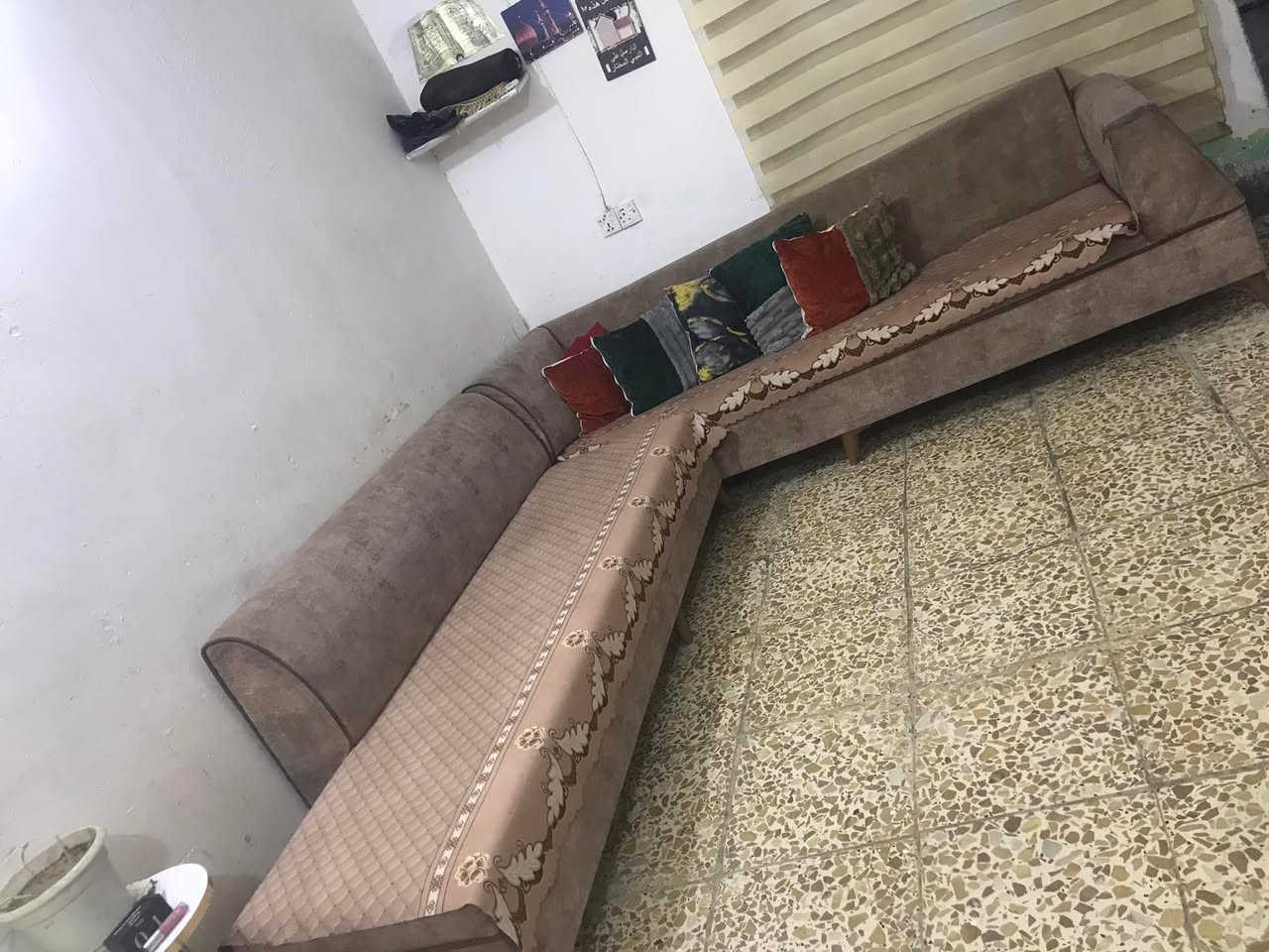كورنر للبيع ب150وبي مجال


**إذا كنت صاحب هذا الإعلان وتريد حذفه لأي سبب، رجاءا أرسل رسالة إلى الدعم الفني**