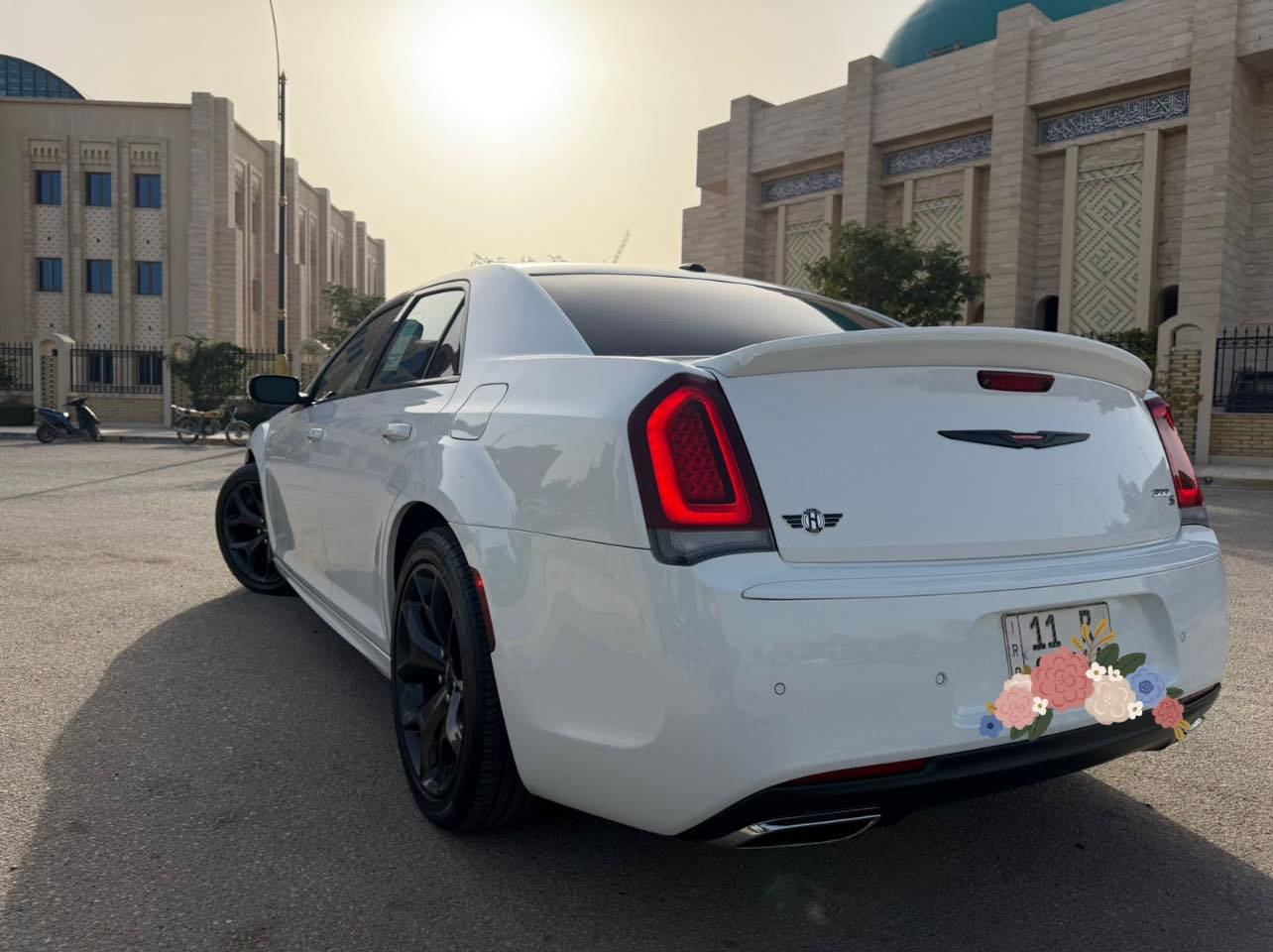 (السلام عليكم ورحمة الله وبركاته)
للبيع كرايسلر اوباما(خليجي وكالة هارلم)

الموديل/2021،

الفئه/S،

الممشئ/62000،كيلو متر،

الرقم/بغداد،باسمي،هزه وسنويه ورقم جديد

حجم المحرك/3600,v6+تو ويل

الموصفات/فتحه سقف بنراما/رادار امامي /رادار جانبي/داخل ابيض/كشن حضن/نقطه عمياء/اشاير بل مري+ترحيب بل مري/حساس امامي خلفي/شاشه كبيره كار بلي/برده خلفيه/دمام/سماعات الباين/عدست الايتات متحركه/نضام سبورت/ تحديد مسار/مثبت سرعه/ويل 20 اينج/كلاصت تبريد تدفئه/فجوج البلادي مال هيمي الحجم الكبير/المقود او الاستيرن كهربائي+دواست البانزين والبريك كهرباء/شفتات ستيرن/كشن خزن/تبريد وتدفئه كشن وستيرن/داخل كاربون فايبر كامل/السعر✅330:ملاحضه السياره مكفوله كفاله عامه من صبغ وتبديل فقط بيه مكانين Pdrتعديل وشرط ما مبين 

رقم الموبيل متواجد وتساب اتصال (***********)

(مكاني/كربلاء المقدسه)
