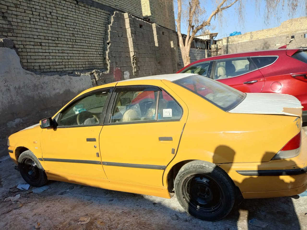 السلام عليكم من رخصت الادمن سياره سمند 2011 رقم بغداد انكليزي السياره بسمي سياره كير ومكينه كورله  المكينه 1600 سعر 33 وبيها مجال المكان بغداد العبيدي 
الرقم ***********
