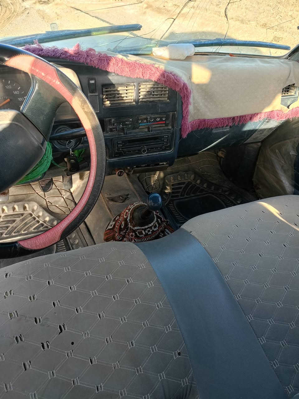 سياره للبيع موديل 89 
السعر 43 وبيها مجال قليل 
محرك وكير واكسل مكفولات
محرك كروسيده
تخم تاير رقم مثنى
*********** اتصل واتساب وبيك خير ودلل
