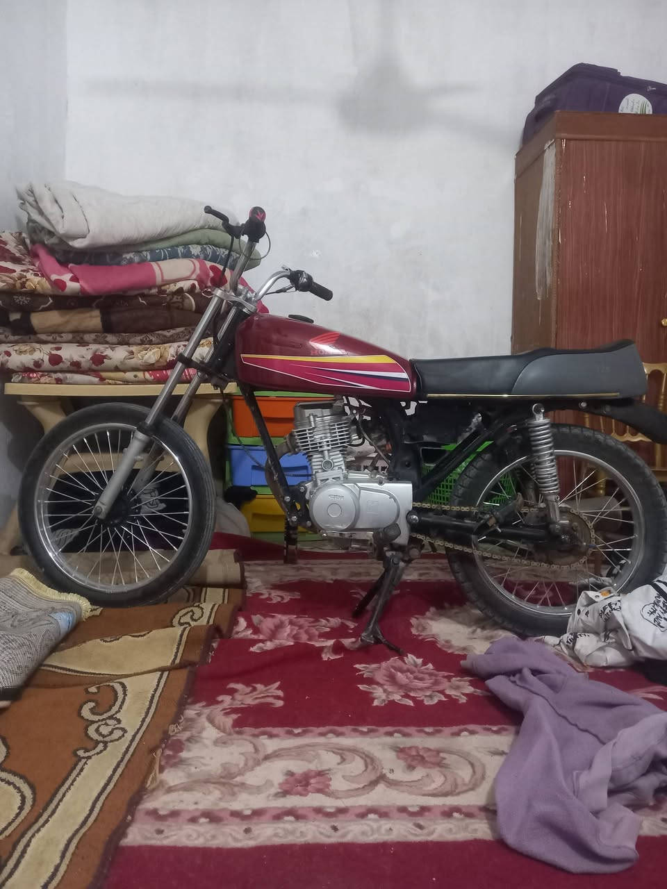 السلام عليكم دراجه للبيع اوراق موديل 13 توام عماره تعمير 26 دراجه اصوليه دراجه حلوهل مال شغل خير من الله ماكينته مكاني قرنه اصغر العلوه قرب الطاحونه السعر 680 بها مجال قليل رقم الهاتف ***********
