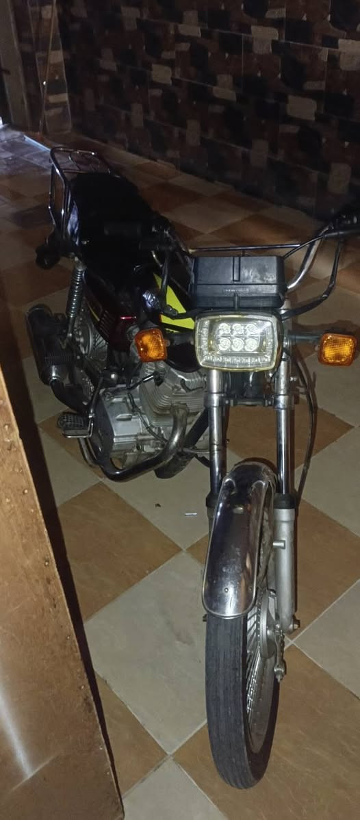 موطور ايراني في اربيل كامل اناره 150ccمحرك كبس ما مفتوح للبيع بسعر490بي مجال
للاستفسار:
واتساب:***********
