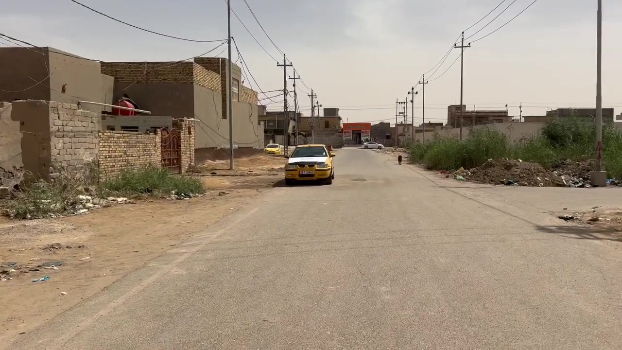 السلام. عليكم بيت للبيع مقابيل مدرسه باقر العلوم 
السعر قفل ٨٧. طابو صرف المساحه ١٥٠ البيت نضيف كلشي وبناء جديد. ***********
