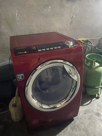 غسالة 12 كيلو • شبه جديدة