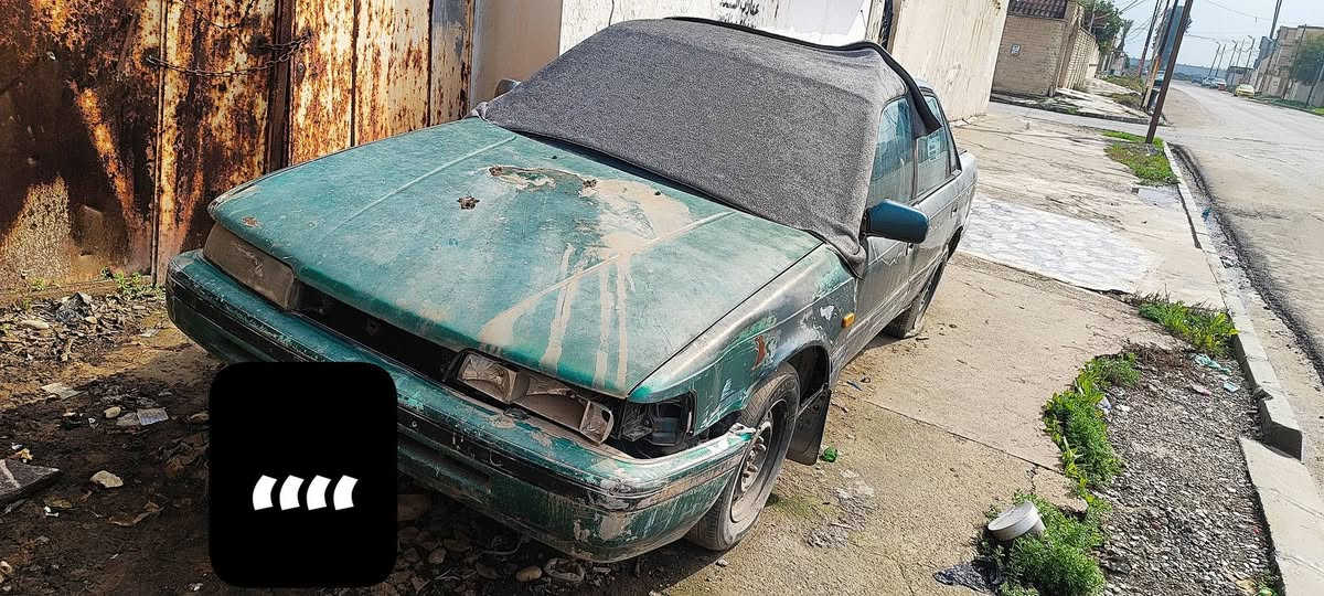 مازدا 626 للبيع سنوية خضر كابون بنزين للاستسفار اكثر ***********
