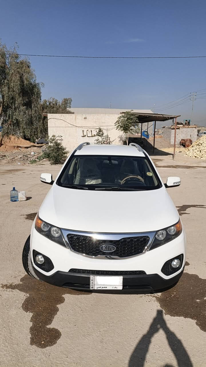 سلام عليكم سورنتو 2012 خليجي 2400 (4)سلندر اشاير بل المري تحكم ستيرن مثبت سرعه ويل 18 ثلاث قطع تبريد سبعه راكب   ما شية 160 مكفولة ما عداا الي موضع بل للصورة الأستفسار ***********
