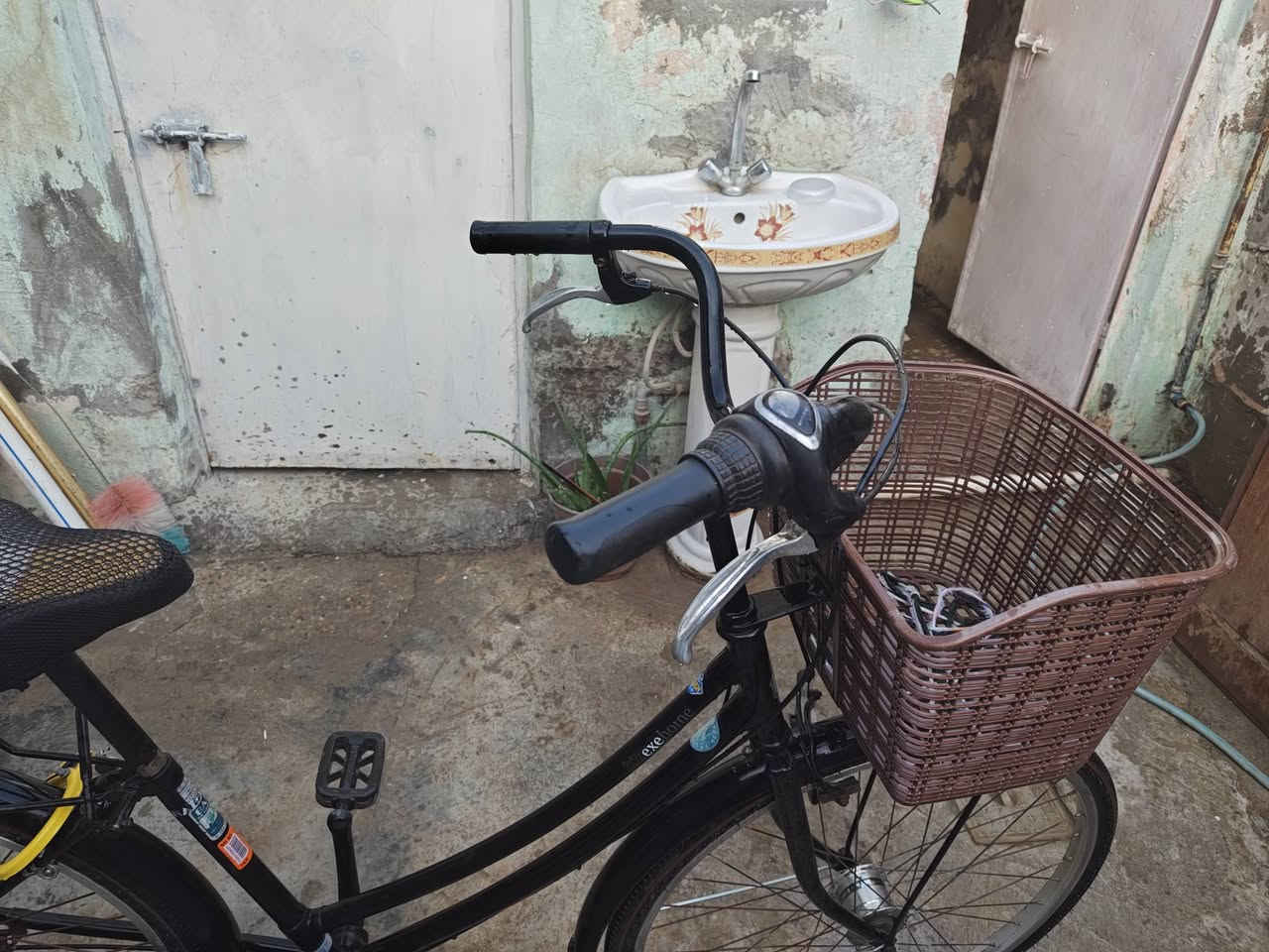 السلام عليكم باسكل حجم 26نضيف بدالة وحساس  تايرات وجوابة جدد كامل مكمل سعرة 70 ليريدة يجي خاص


**إذا كنت صاحب هذا الإعلان وتريد حذفه لأي سبب، رجاءا أرسل رسالة إلى الدعم الفني**