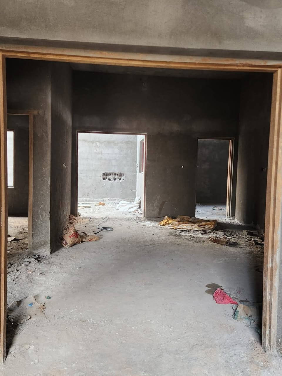 بيت للبيع في التنومة
بيت للبيع في التنومة حي الصادق مجاور حي الموضفين شارع ١٠ م مساحة البيت ٣٠٠م البيت  طابو زراعي سند ٢٥ كامل  تأسيس كهرباء ومجاري وماء ناقص بياض وسيراميك يحتوي على ٤ غرف  نوم بنظام سويت   وغرفه فوك ومجمع صحيات  وحديقة خلفيه وامامية وديوانيه وهول وصاله كبيرة تهويته ممتازة والمنطقة متوفر بيهه كل الخدمات للاستفسار الاتصال ***********
