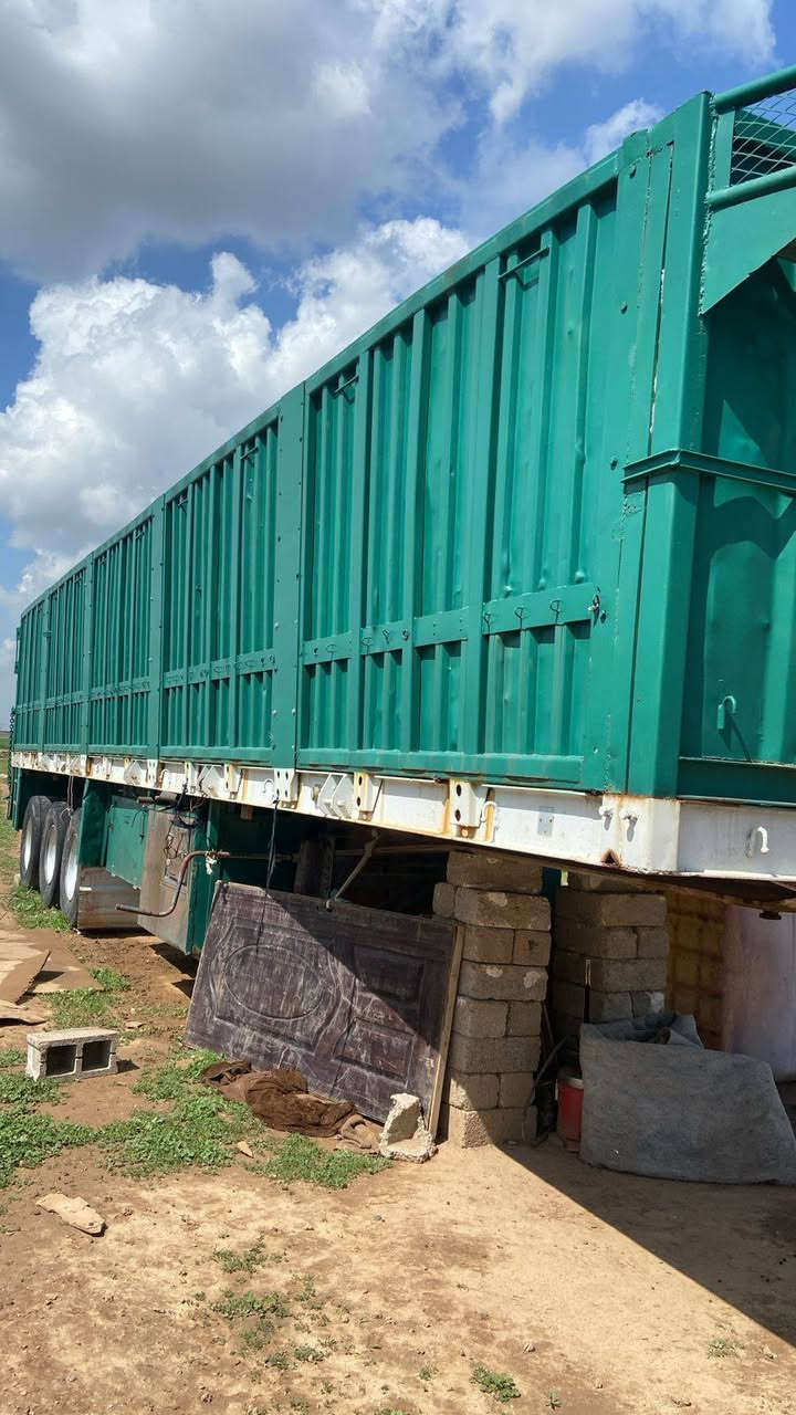 عربانه بودي للبيع 12 متر ونص ارتفاع متر و80 ثلث دناگير لعاب
السعر 75 ورقه وبيها مجال
للأستفسار *********** / ***********
