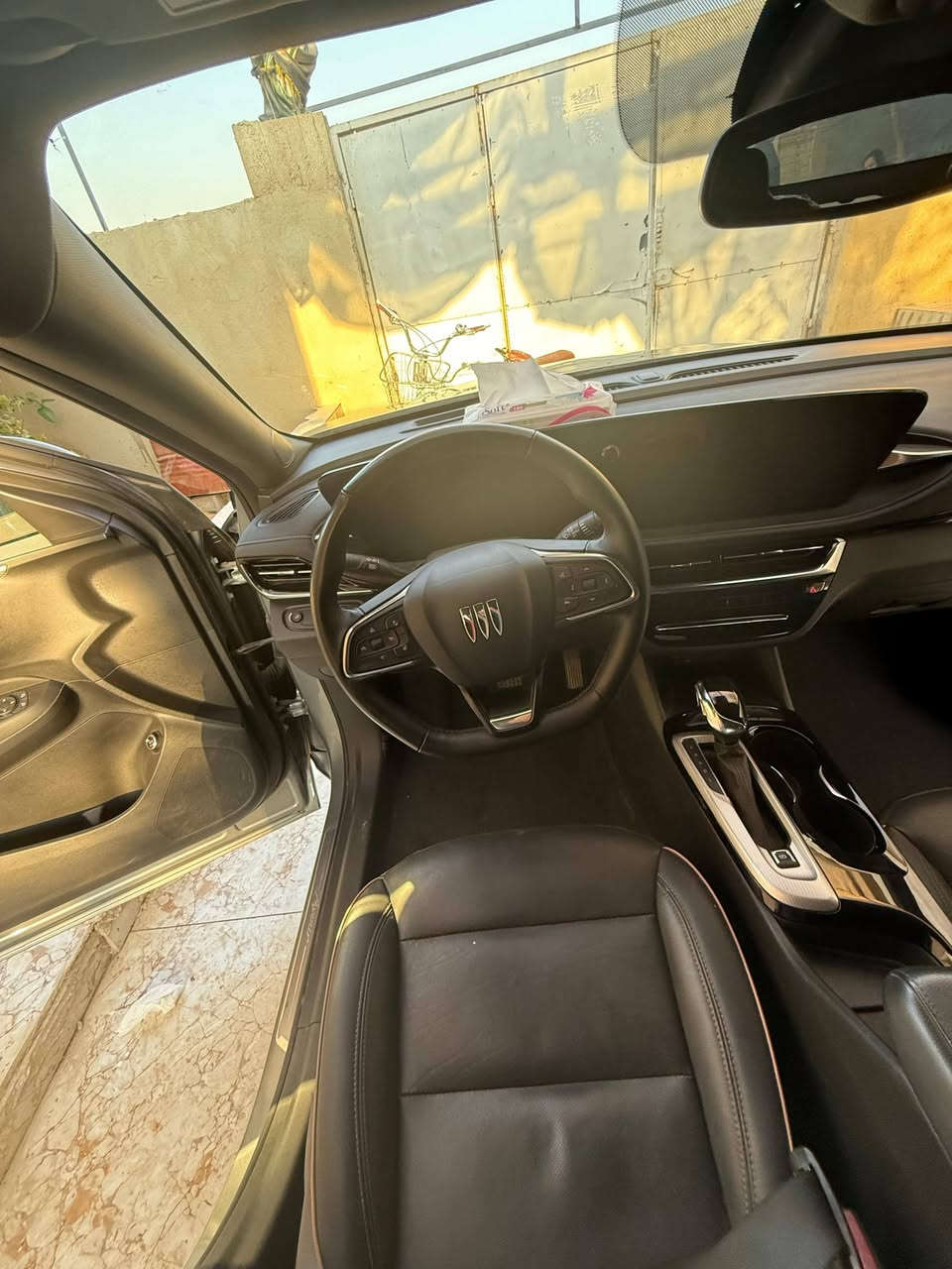 سياره ابيوك انفيستا  موديل 2024رقم بصره. تحويل ثاني يوم  فول موصفات  ***********
