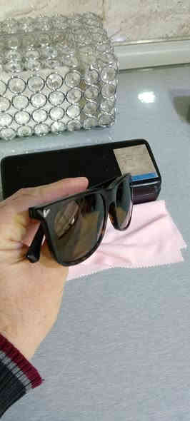 نظارة ماركة امبريو ارماني ايطالي اصلي 
قياس 57 وسط
فلتر UV400 لحماية العين من أشعة فوق البنفسجية 
موديل مميز و راقي
قطعة نضيفة جدا
للاستفسار واتس اب ***********
