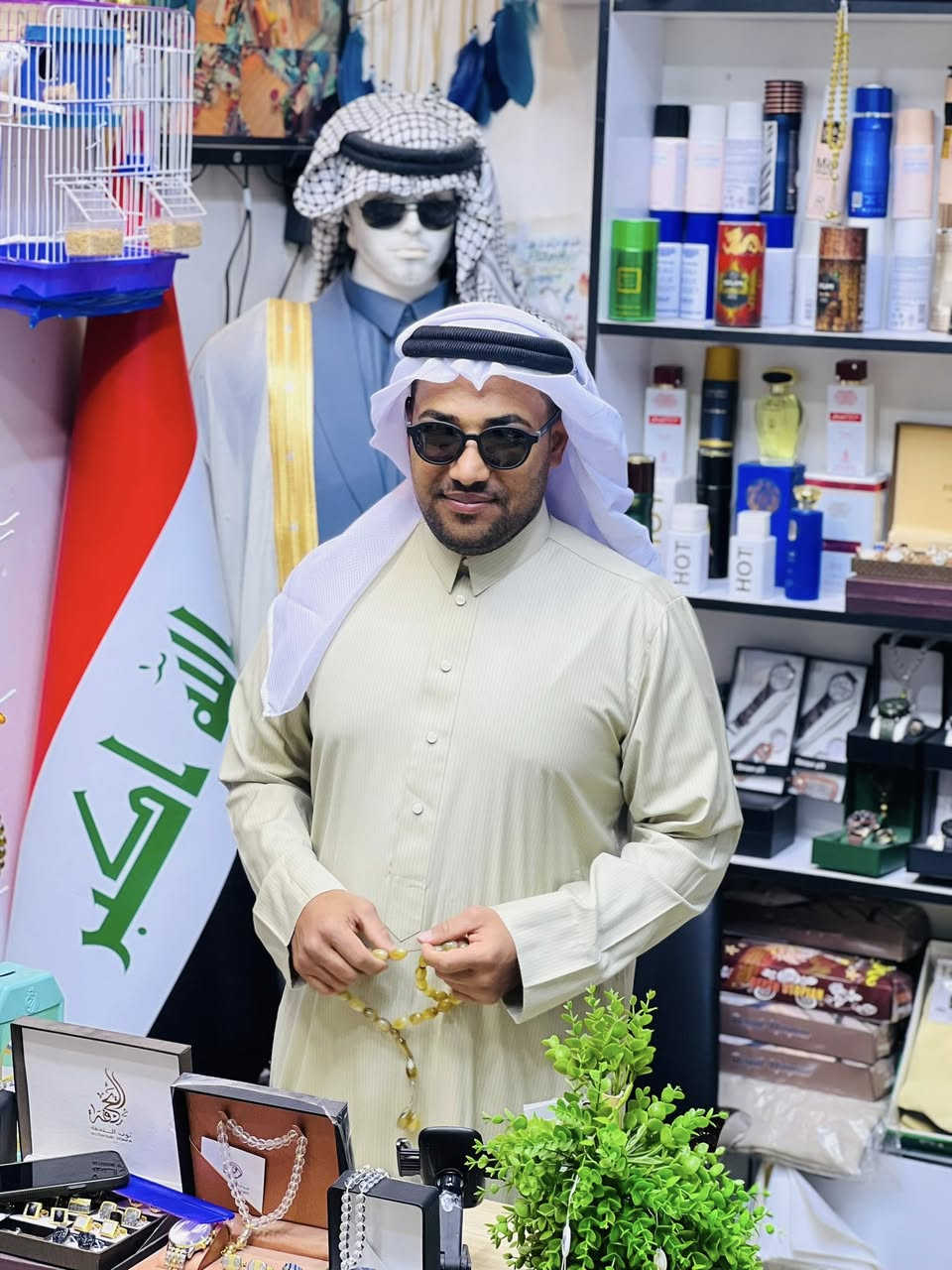 ✨ كشخة المسعودي للزي العربي ✨
نقدم لكم أفخم وأرقى مستلزمات الأناقة الرجالية الكلاسيكية:

🌟 تشكيلاتنا المميزة 🌟

• الدشداشة الرجالية الفاخرة

• العكل والشماغ

• اليلك ذو الوجهين

• الفروات الرجالية الشتوية

• شحاطات طبية مريحة

• تنسيقات مختلفة تناسب الذوق الكلاسيكي الراقي

📍 العنوان

الإمام عون (ع) - قرب أزياء كريم

👨‍💼 بإدارة أبو سيف المسعودي

📞 للاستفسار والتواصل

 الرقم:

***********
