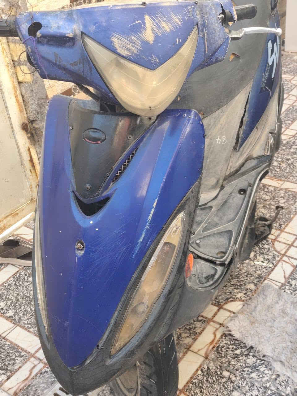 سلام عليكم جي فور للبيع دراجه جنت تاركه عوزها نواقص بسيطه مكينه حلوه (مامفتوحه) السعر 200 مكاني التضحية شارع العياده


**إذا كنت صاحب هذا الإعلان وتريد حذفه لأي سبب، رجاءا أرسل رسالة إلى الدعم الفني**