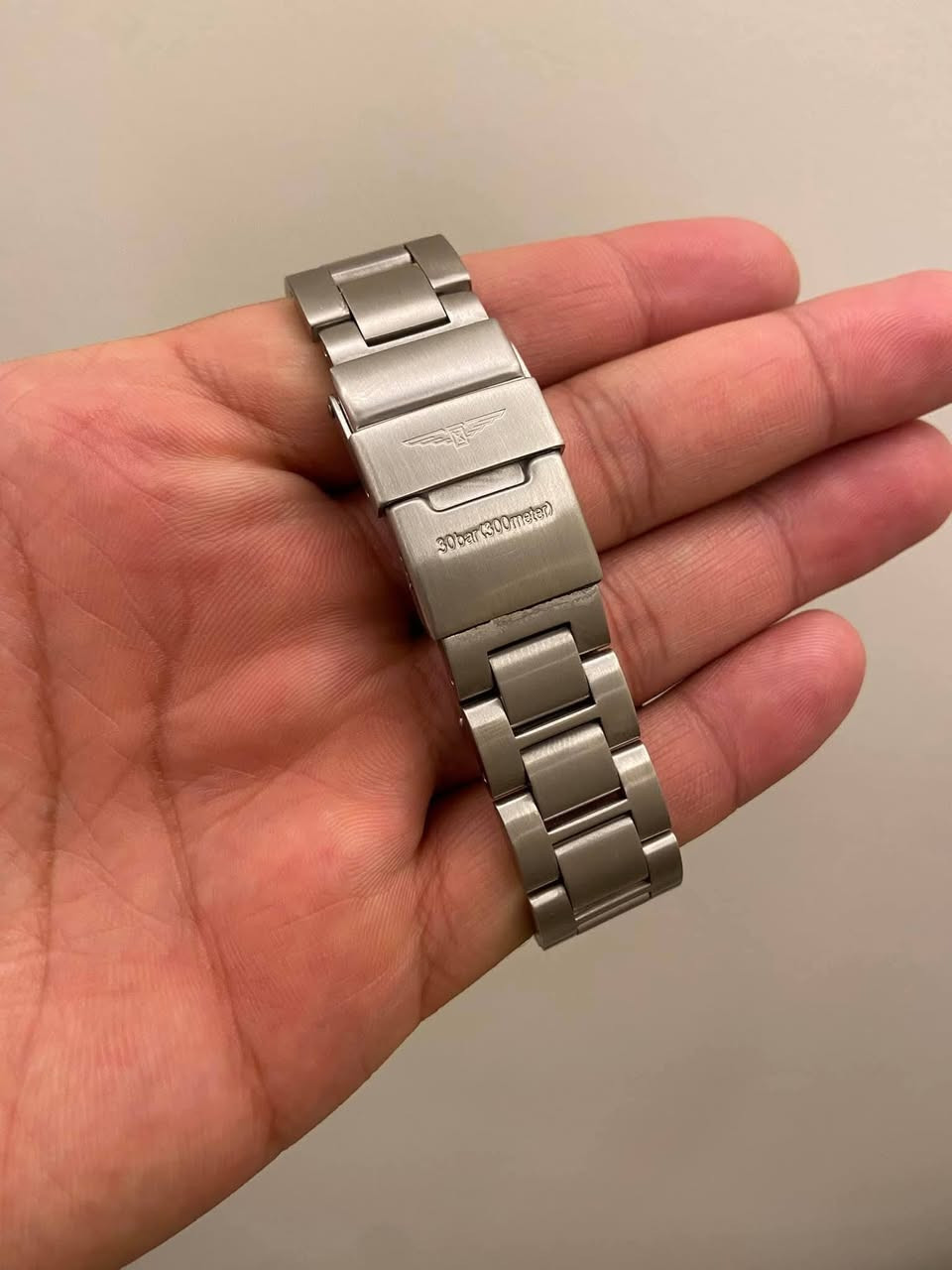 لونجين هيدروكونكويست كوارتز نظافة ٩٧٪ السعر ٣٠٠ دولار قفل
بغداد بسماية.. لايوجد توصيل
راسل عالخاص وتدلل


**إذا كنت صاحب هذا الإعلان وتريد حذفه لأي سبب، رجاءا أرسل رسالة إلى الدعم الفني**