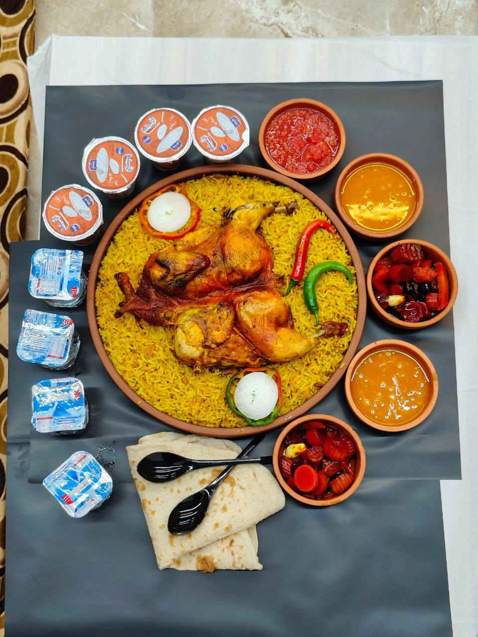 مندي جنات اليمن فرع غماس
من حضارة اليمن… إلى سفرتك

نكهة أصيلة بطابع يمني عريق 😍

متواجدين يوميا من الساعة ال10 صباحا إلى الساعة ال 1 ليلاً 

كذلك مستعدين لتجهيز كافة المناسبات

يوجد توصيل مجاني للمناطق القريبه داخل غماس

العنوان: غماس - مقابل حسينية الشهداء

***********
