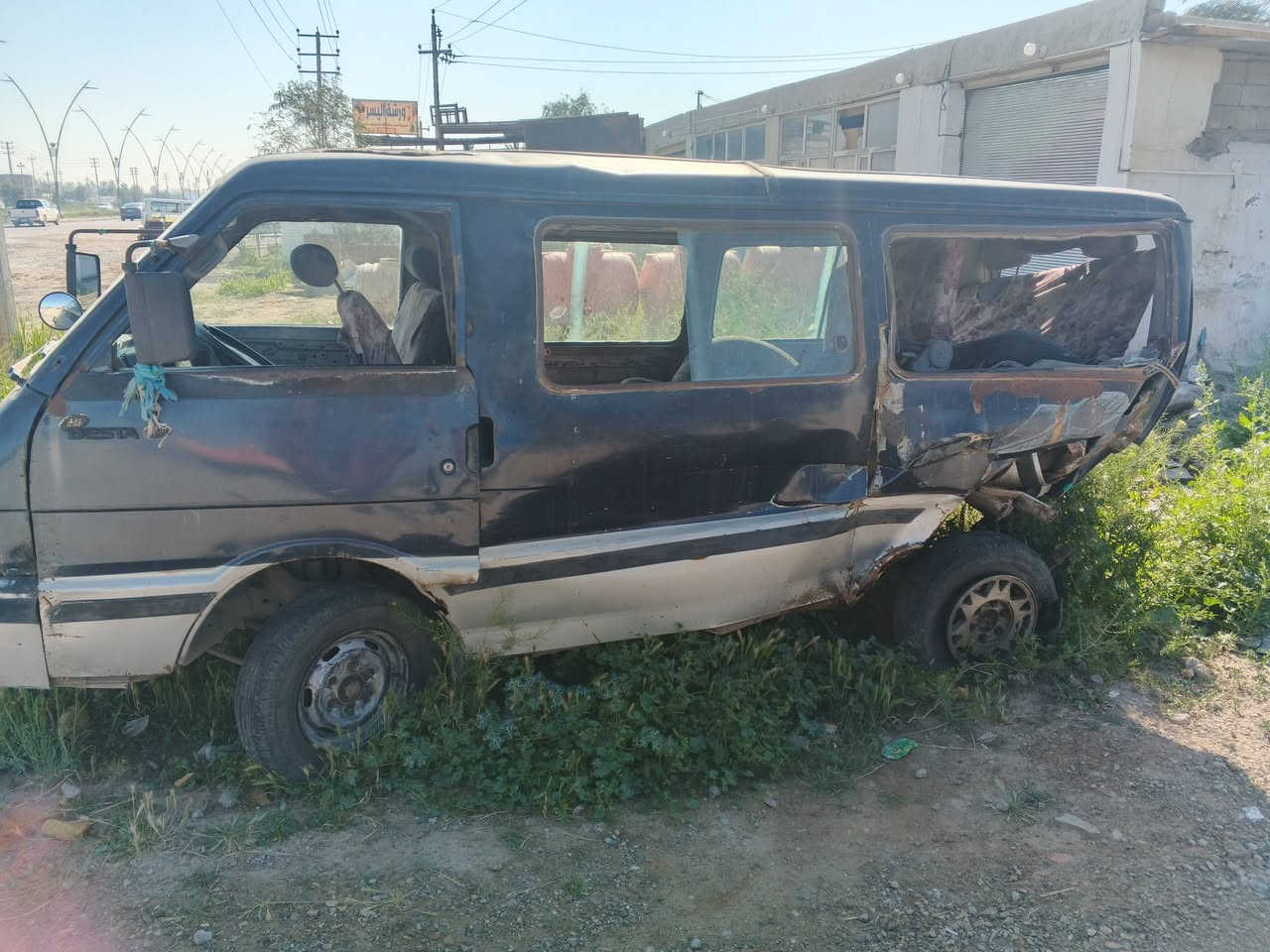 سلام عليكم كيه بسته مديل 93لبيع بيهه حادث
ابيعهه على حادثهه السعر 12ورقه وبيهه مجال الشراي مكان ديالى شهربان جسر مهروت ‏‪***********‬‏
