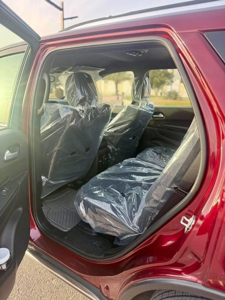 سلام عليكم
دوج دورنكو 2023 وارد امريكي
محدثة GT صبغ فقط بنيد بجم دعامية شباك راديترات كلة على وضع الشركة 
السعر ٢٧٥ ورقة وبي مجال
بدون ايرباك عداد المسافة 14 الف
رقم اربيل ترقيم قبل اسبوع
مواصفات 
محرك 6 سلندر
لايتات زنون
شاشة كبيرة
كامرة مدورة
حساسات
تبريد قطعتين 
راكب 7
----------------------------
عنوان السيارة صلاح الدين تكريت
***********
