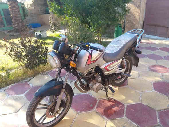 موطور باندة 2014 اوراق كاملة نقص فقط باتري السعر 350 وبي مجال المكان ديالى ناحية السلام ***********
