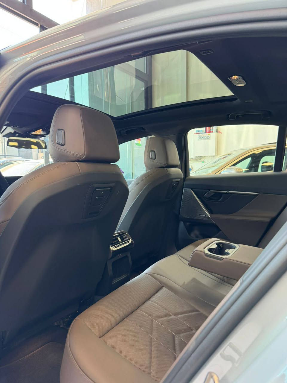 BMW 530i M-PRO BLACK EDITION 2026 
FULL OPTION 
Engine: V4 20-Turbo 🔥 
رقم کاتي
ماشي 16 الف
کلین تایتل// بدون صبغ 💎
دەعاعي ب دعامي شرط 💯
وارد امریکي 🇺🇸 
داخل قهواي بیلادي 🤎 
M-PRO X-DRIVE 
سعر 625 ورقة بي مجال 
📍مکان سیارة اربیل 
360 درجة کامیرە حەساس رادار, شغال, داتاشوو, سلایت, HARMAN KARDON 
~~~~~~~~~~
0751-2004-377
0772-818-6453
~~~~~~~~~~
BMW 530i M-PRO BLACK EDITION 2026
FULL OPTION 
Engine: V4 20-Turbo 🔥 
ژمارە کاتی 
16 هزار روشتووە 
کلین تایتل// بێ بویاغ 💎 
دەعامی بۆ دەعامی بە شەرت 💯
وارد ئەمریکی 🇺🇸 
داخل قەهوای بیلادی 🤎
M-PRO X-DRIVE
نرخ: 625 و مەجال
📍شوێن هەولێر 
360 دەرجە کامیرە حەساس رادار, شەغال, داتاشوو, سلایت ... أربيل, العراق


**إذا كنت صاحب هذا الإعلان وتريد حذفه لأي سبب، رجاءا أرسل رسالة إلى الدعم الفني**