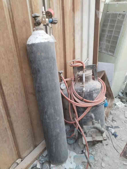 السلام مع جنيته عليكم بطل اوكسجين مع صونده ويده مع جنيتر للبيع السعر 300 قفل مكاني كربلاء هنديه للتواصل ***********
