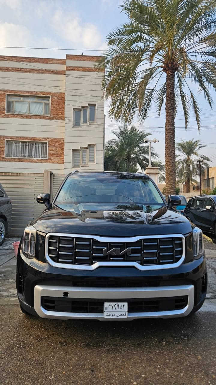 KIA TELLURIDE  S
كيا تيلورايد موديل 2024 وارد امريكي 

السيارة ماشية 13000 فقط 

مواصفاتها فئة S :

📍6سلندر 3800

📍بفتحة سلايد

📍بصمة

📍تشغيل عن بعد

📍كشنات كهرباء

📍 كشنات تدفئة تبريد

📍تحديد مسار

📍تحكمات ستيرن

📍نضام ابل كاربلاي

📍اندوريد اوتو

📍كشنات جلد 

📍كشنات vip

📍عدسات زينون

📍شاشة متصلة

📍مانع تصادم امامي/خلفي/جانبي

📍اوتو هولد

📍اوتو ستوب

📍فورويل 

📍4وضعيات قيادة SPORT/ECO/COMFORT/SMART

📍شاحن وايرليس 

السعر 247$ سياره جديده على وضع الشركة

حادث فقط جاملغ خلفي و امامي صبغ يعني قطعتين فقط بدون دواخل مكفولة كفالة عامة

وبعد بيها هواي موصفات مامذكوره

***********

📍 المكان بغداد / الجادرية
