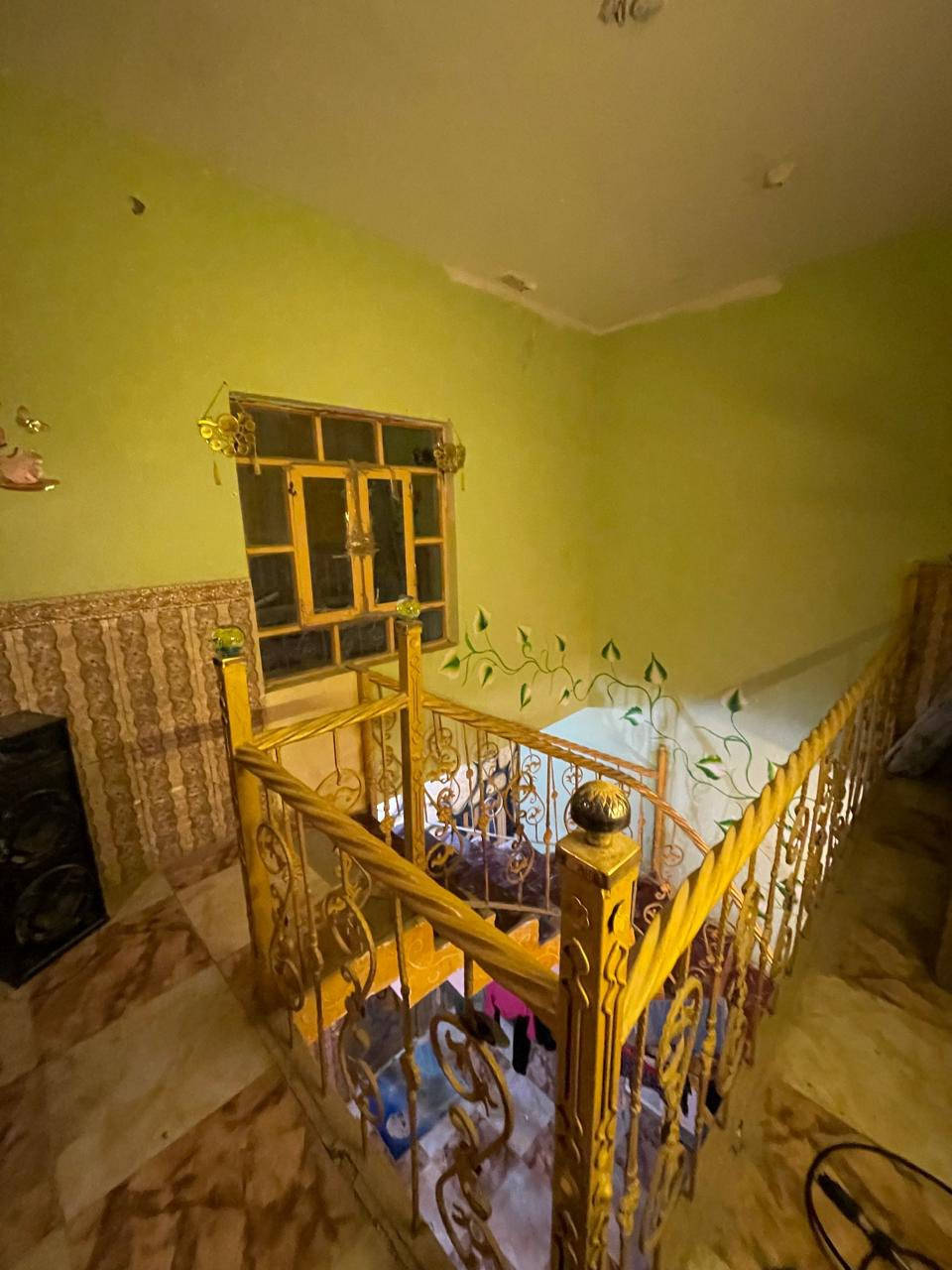 بيت للإيجار بالحيانيه الشعله جديد
غرفه وصاله واستقبال ومطبخ وصحيات
 الايجار 350 الف قفل 
للاستفسار : 🔥***********🔥
