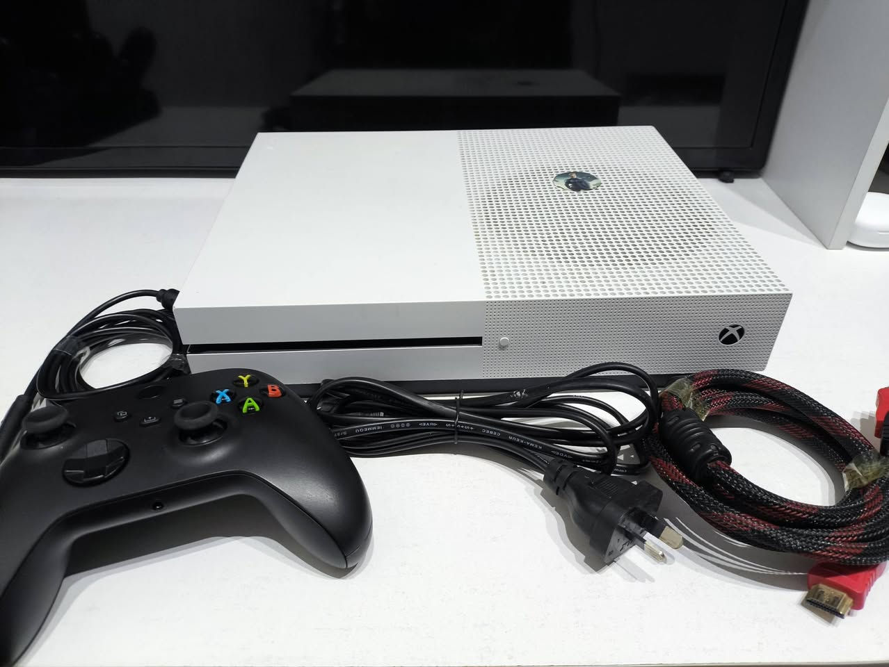 اكس بوكس ون اس للبيع موصل + محافضات العراق توصيل
المواصفات:
1.كامل الملحقات
2.يجي ويا يده واير مال سيريس اكس
3.السعة 500GB
4.يجي ويا حسابين وبيهم العاب مملوكه مثل FC25
5.سعر الجهاز كلشش مناسب ارخص من ال 360
6.اداء الجهاز ولا غلطه ما بي اي عيب
7.الجهاز مفتوح
8.بي اضرار خفيفه بالغلاف الخارجي 
السعر بالخاص او على الواتساب ***********
