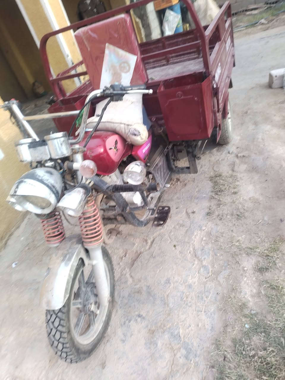 سلام عليكم ستوته 2015اوراق اصولي تعمير 25كله جديد وكله شغاله لايت سلف هورن دبل اشاير كله شغاله السعر 1700وبيه مجال موشراي لاتعبني مداور نفس اليوم المكان كربلاء الشريعه هاذه رقمي والشراي يخابر ويشلع عيوني ***********
