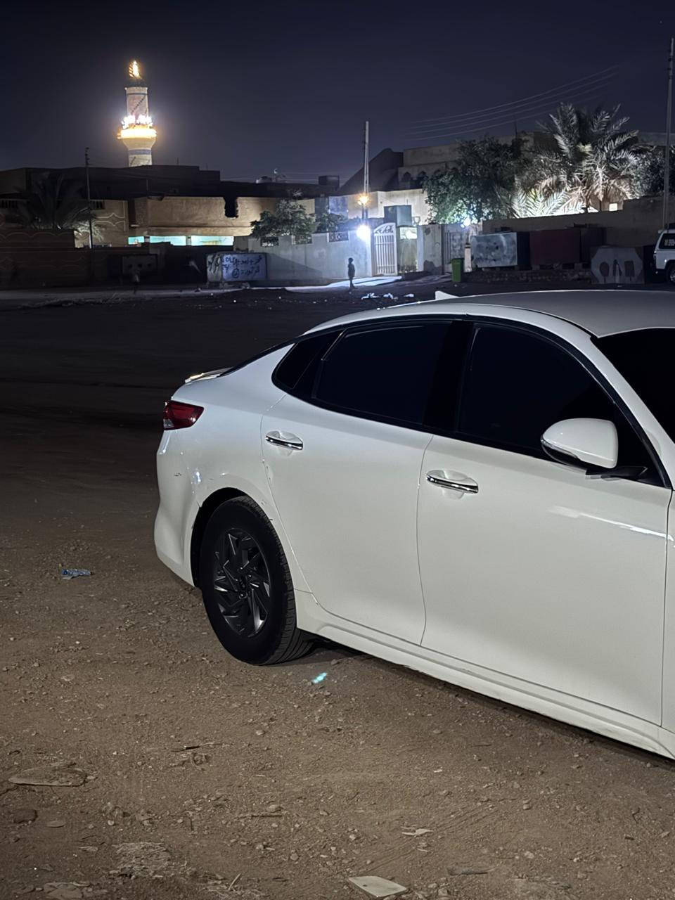 سلام عليكم من رخصت الجميع سياراة كيا اوبتما 2018 فول ما عده الفتحه كشتات جلد وتفه بل كشن بصمت أبواب بصمت تشغيل مكينه معليه تخم تاير صدر جديد  ماشي 129 الف السعر 130 $ ورقه وبيه مجال اتصل على رقم ***********
