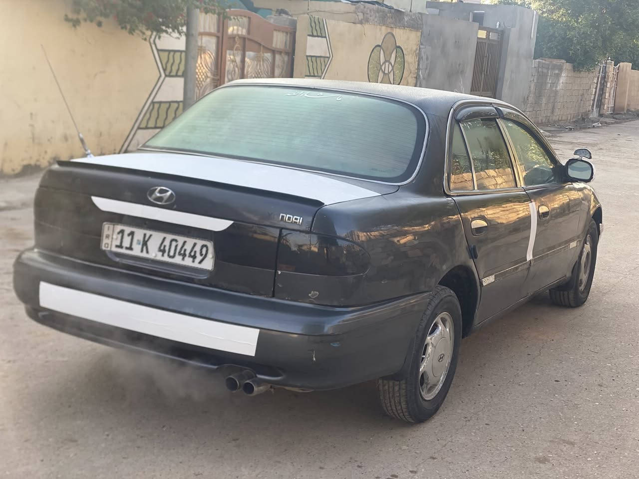 السلام عليكم 

من رخصة المدير المحترم 

سوناتا ٢ 

رقم بغداد مشروع وطني انكليزي ￼

كير مكينة مكفولات 

دشبول جديد 

تخم تاير 

صدر امامي خلفي 

السيارة مصبوغة عام 

عضمها حلو بدون خياسات 

كهربائياتها شغالة 

السعر ٤٢ وبيها مجال 

مكاني ديالى الخالص 

***********
