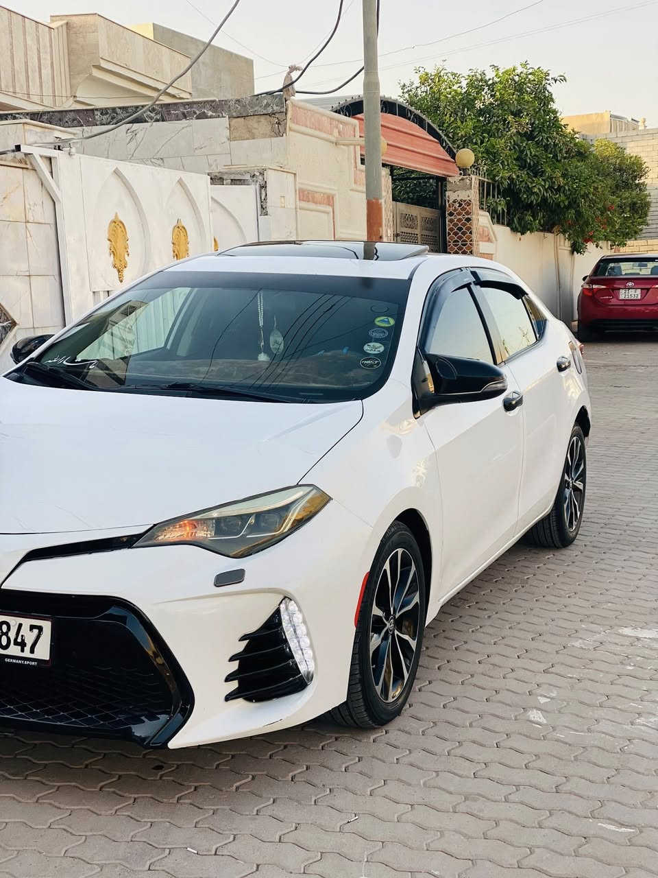 سلام عليكم
كورلا فول موصفات واحد ع واحد 
موديل ١٦ 
الاستفسار تصل ع صاحبها 
***********
