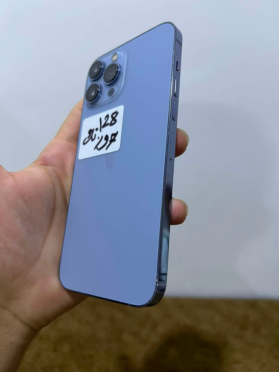 ايفون
ايفون ١٣ برو ماكس
نورمان وتر بروف ما يعبر هواء 
ذاكره ١٢٨
بطاريه ٩٧
تك نموذج m
العنوان موصل ايسر حي وحده 
السعر ٦٣٥ مجال حك جيا فقط

اتصال او خاص ***********
