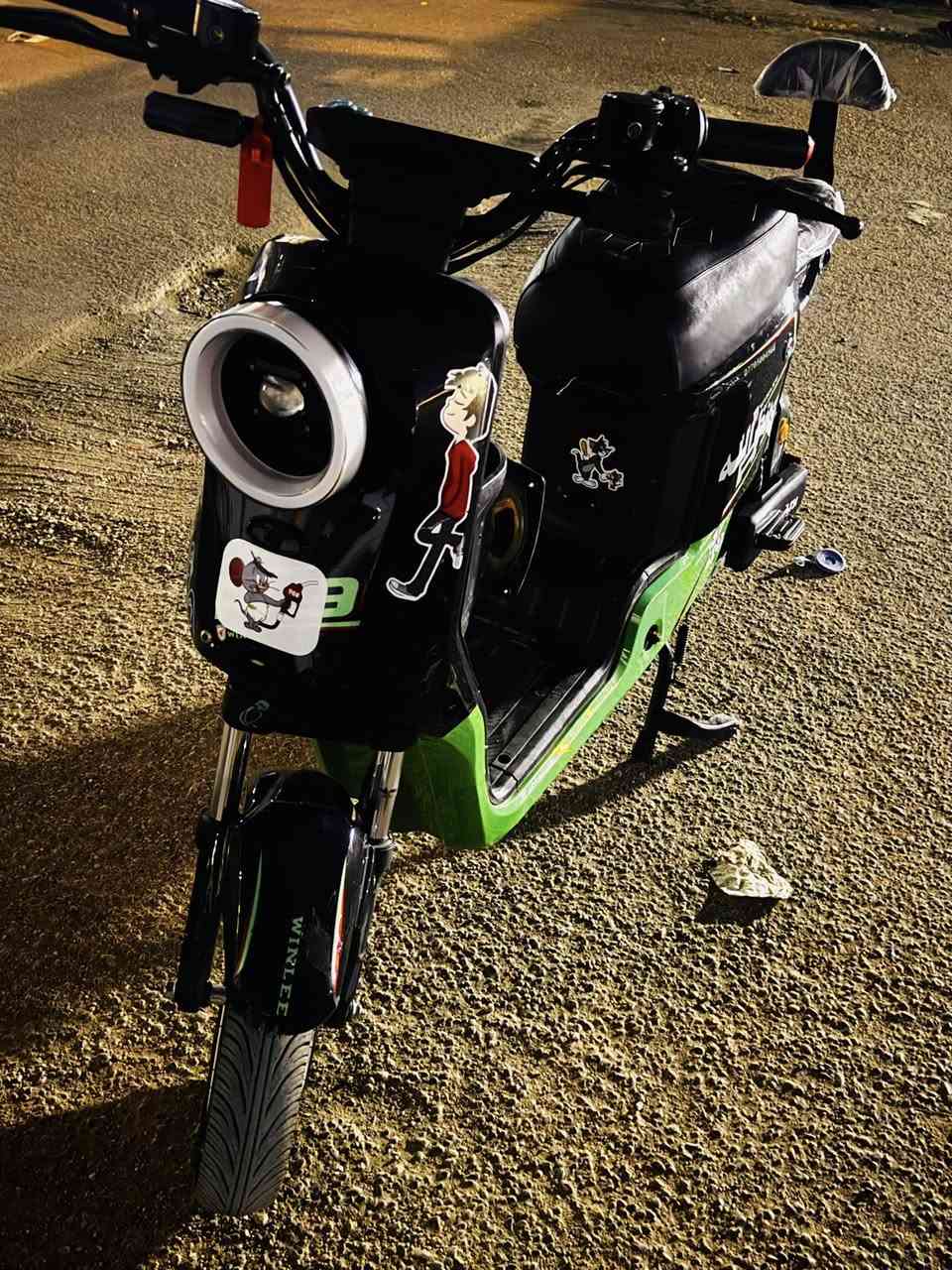 للبيع دراجه جديده بطاريات جدد دراجه نضيفه كهربائيات كلها شغاله كلوب واحد ما عاطل بيها ب٥٠٠ وبيها مجال 
رقم ‭٠٧٨٩ ١٨١ ٨٩١٤‬
