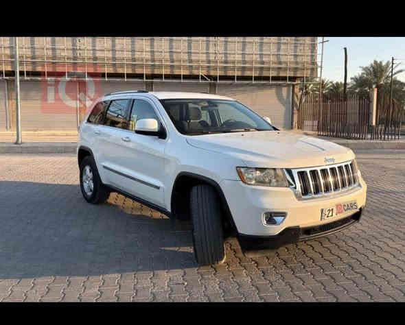 جيب لاريدو ٢٠١١
مواصفات لاريدو المعتاد المعروف
السونار موجود مع الصور 
والسعر 175 وبي مجال قليل
للاستفسار اكثر
*********** خناقين
