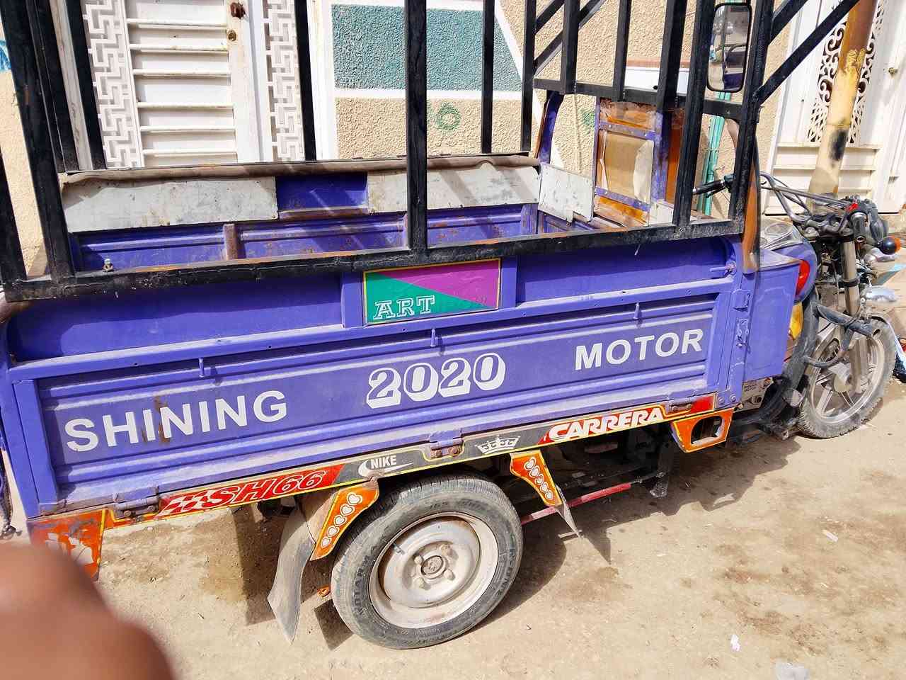 السلام عليكم ستونه جمره موديل 2020 مكفوله ركبه وشاصي اوراق بأسمي محرك 2023 لون بنفسجي كهربائيات كله جديد سلف جديد كابريتر جديد محجر بيها كامل عوزه بس تغليف تخم تاير جديد نقصها بس باتري المكان كربلاء مقابيل مستشفى الكفيل السعر 1600 وبيها مجال قليل ***********
