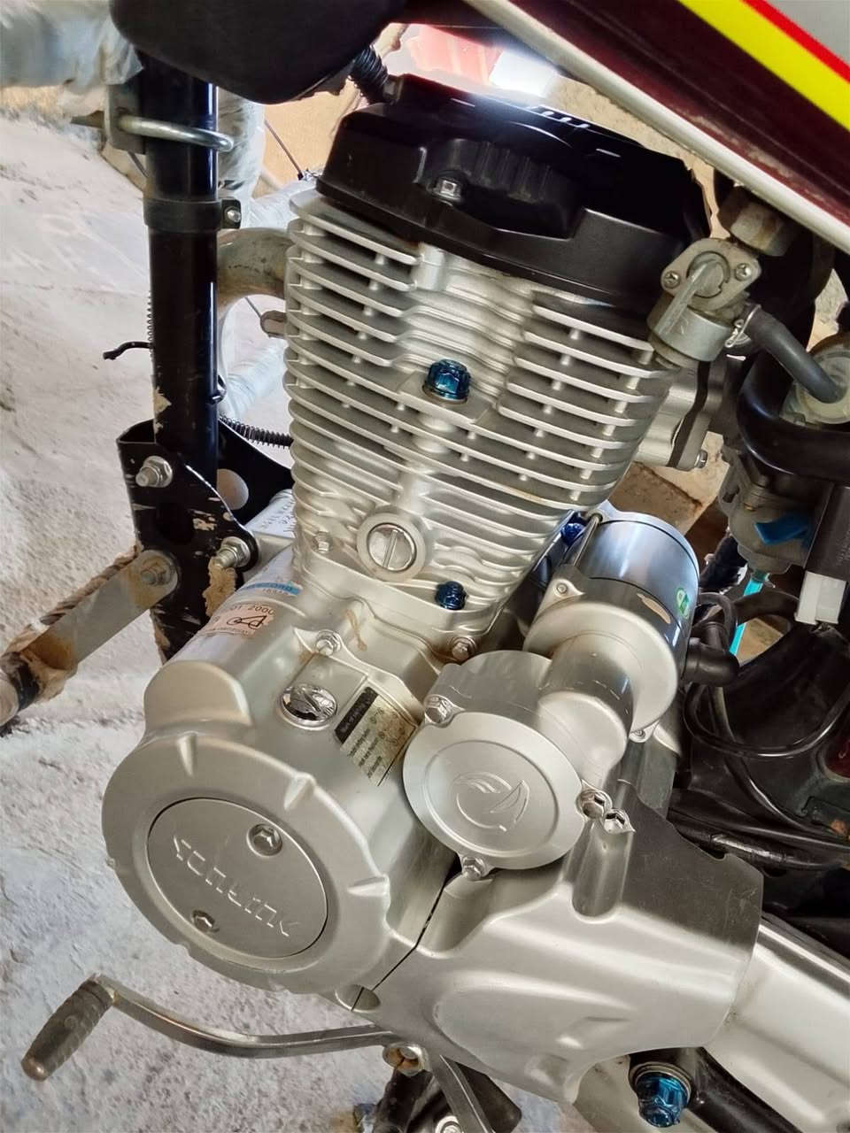 السلام عليكم سيفان موديل 24 بلاد مامبدل بي كلشي نضيف محرك شرط مامفتوح ولاتبخير ***********
