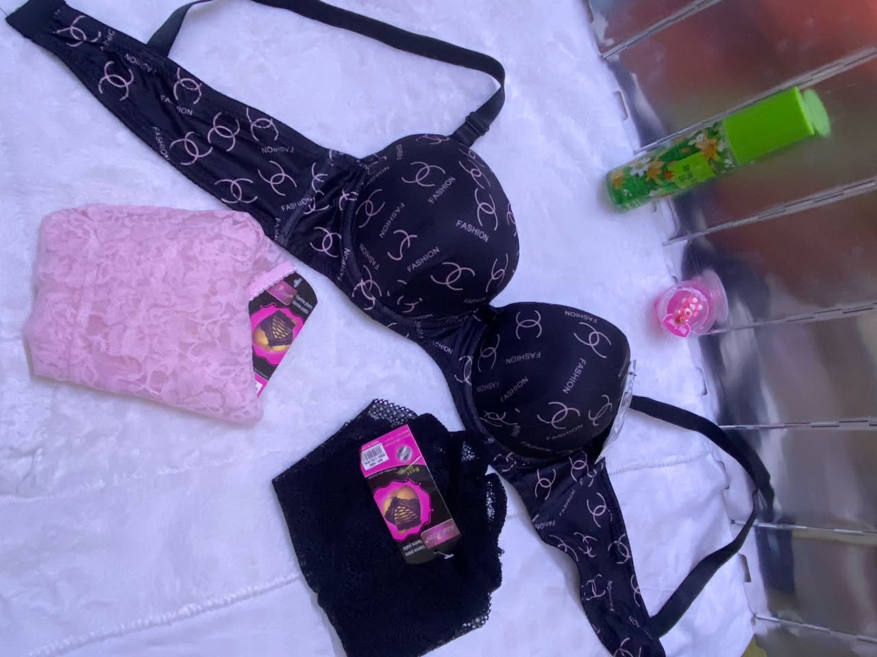 🎁افضل الهدايا الرومانسية لعيد الحب 🎁عرض خاص لعيد الحب للمتزوجين ، 🎉عيد الحب قرب، واللحظات الحلوة تستاهل هدية رومانسية 🎁✨  

سيت ملابس داخلي نسائي👙
لانجري طقم (ستيان + أندر ) 
💞حمالة دبل اسفنج عظم 
كوالتي عالي وخامة راقية✔️
✨


**إذا كنت صاحب هذا الإعلان وتريد حذفه لأي سبب، رجاءا أرسل رسالة إلى الدعم الفني**