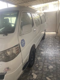 14 بسمي رقم انكليزي بغداد سياره احلا من الصوره جدا نضيفه بس بيه تنقيص ...